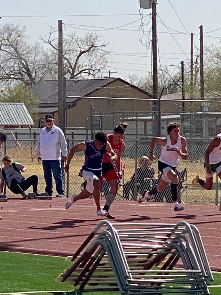 Brenen Thompson hurdles picture